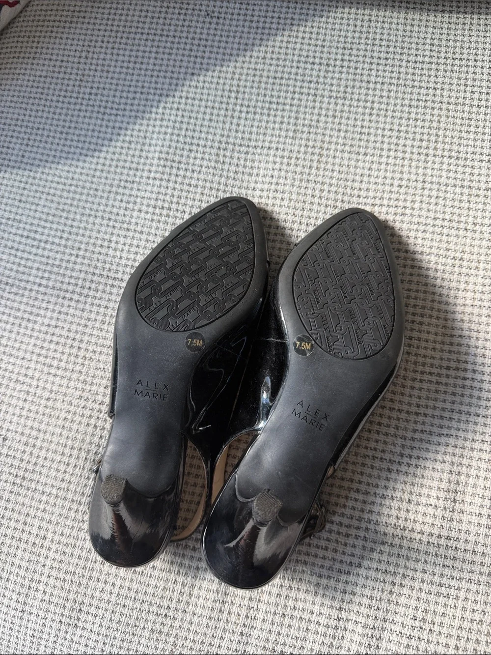 Anne Klein Black Patent Slingback Pointed Kitten Heels